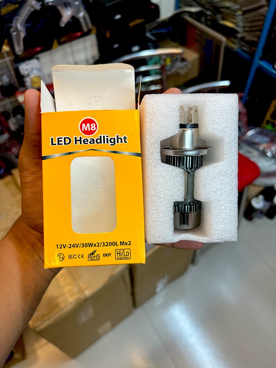 M8 3200LM LED Headlight Bulb